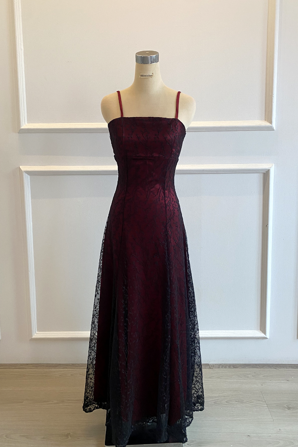 90s Prom Dress with Adjustable Straps – Whimsical Lace
